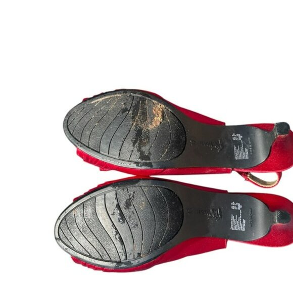 Women’s red satin with a bow open toe hi heels. By Fioni Night. Sze 10. - Picture 4 of 5